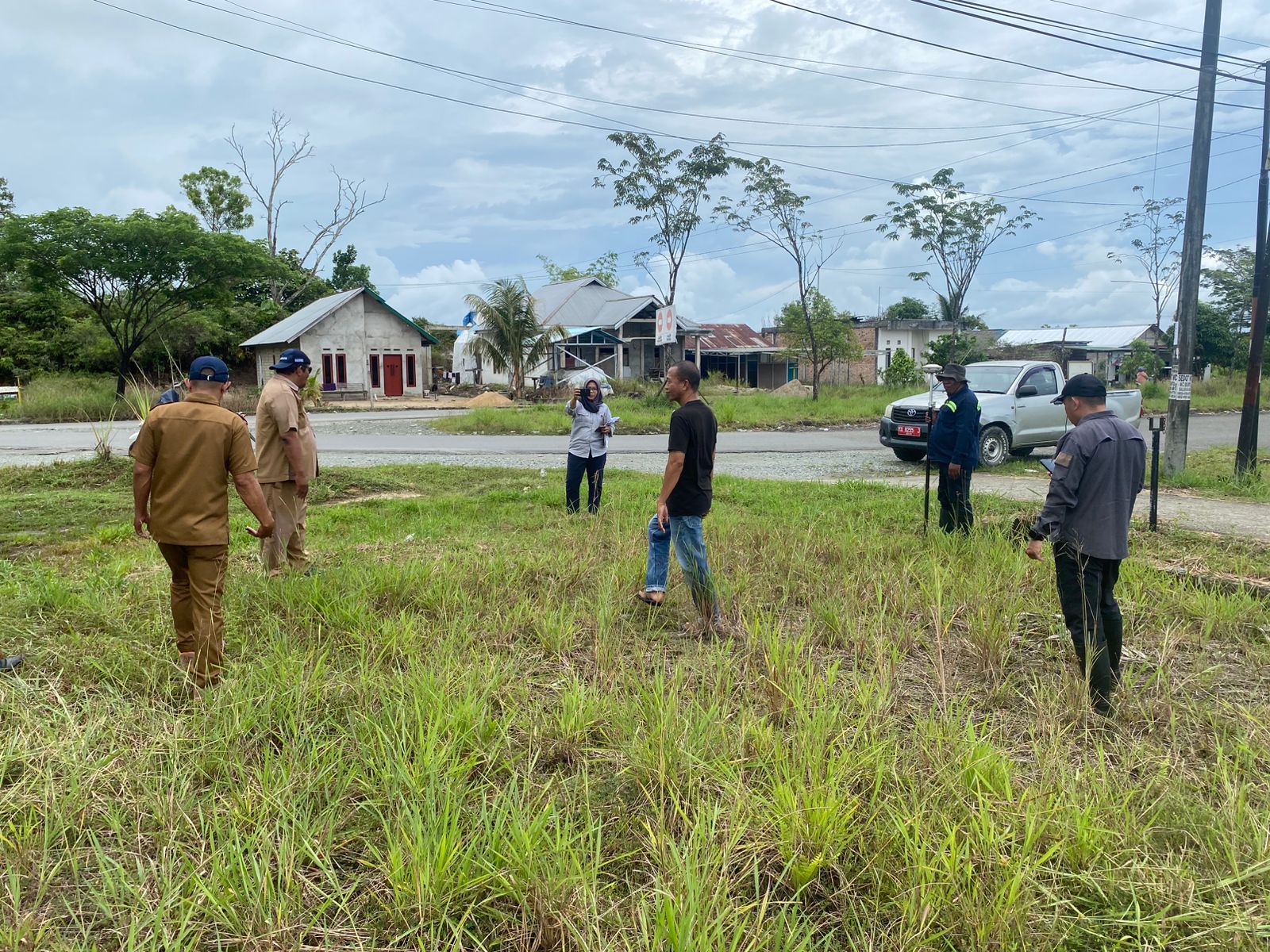 Peninjauan Lokasi Adie Ricing Di RT. 01 Kelurahan Juata Permai